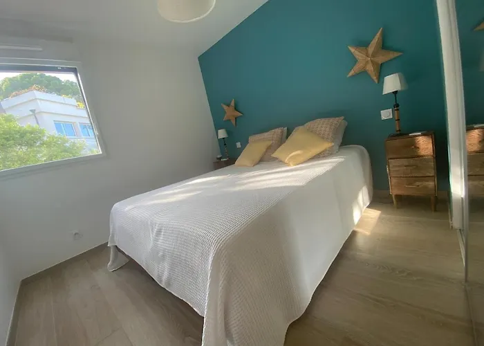 Joli F3 , 4 Pers, Mahana , Plein Pied Sur Jardin , Domaine Prive Criques Et Plages A Pied * Hyères