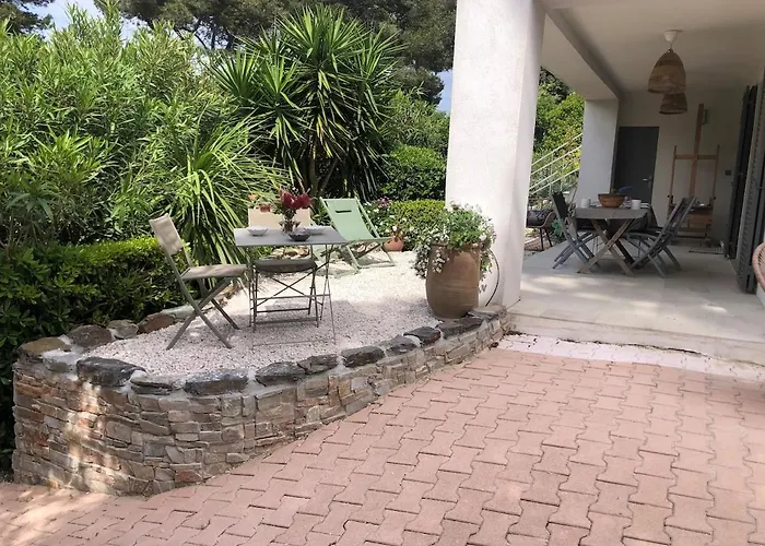 Lejlighed Joli F3 , 4 Pers, Mahana , Plein Pied Sur Jardin , Domaine Prive Criques Et Plages A Pied Hyères