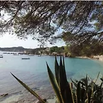 Joli F3 , 4 Pers, Mahana , Plein Pied Sur Jardin , Domaine Prive Criques Et Plages A Pied Apartment *
