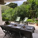 Joli F3 , 4 Pers, Mahana , Plein Pied Sur Jardin , Domaine Prive Criques Et Plages A Pied Apartment Hyères