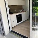 Joli F3 , 4 Pers, Mahana , Plein Pied Sur Jardin , Domaine Prive Criques Et Plages A Pied Apartment