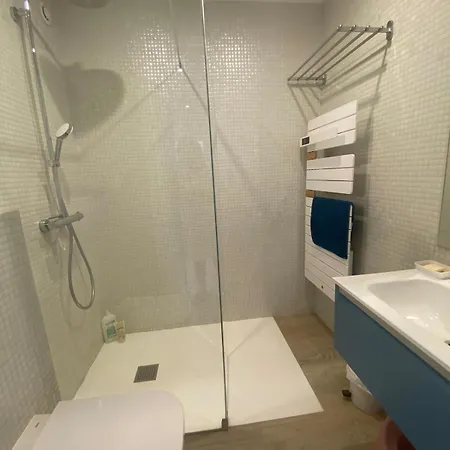 Joli F3 , 4 Pers, Mahana , Plein Pied Sur Jardin , Domaine Prive Criques Et Plages A Pied Apartament