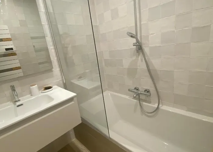 Apartment Joli F3 , 4 Pers, Mahana , Plein Pied Sur Jardin , Domaine Prive Criques Et Plages A Pied