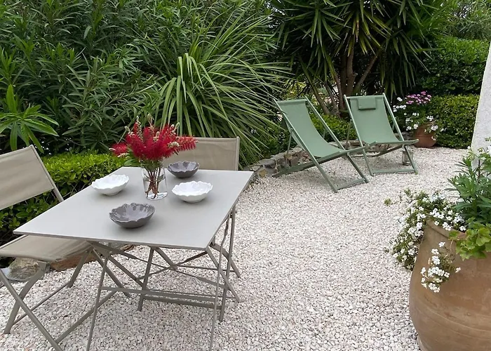 Joli F3 , 4 Pers, Mahana , Plein Pied Sur Jardin , Domaine Prive Criques Et Plages A Pied *