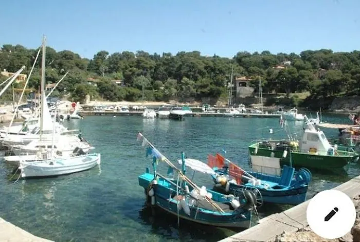 Joli F3 , 4 Pers, Mahana , Plein Pied Sur Jardin , Domaine Prive Criques Et Plages A Pied * Hyeres