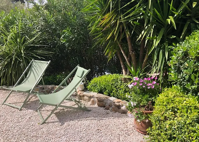 Apartment Joli F3 , 4 Pers, Mahana , Plein Pied Sur Jardin , Domaine Prive Criques Et Plages A Pied *